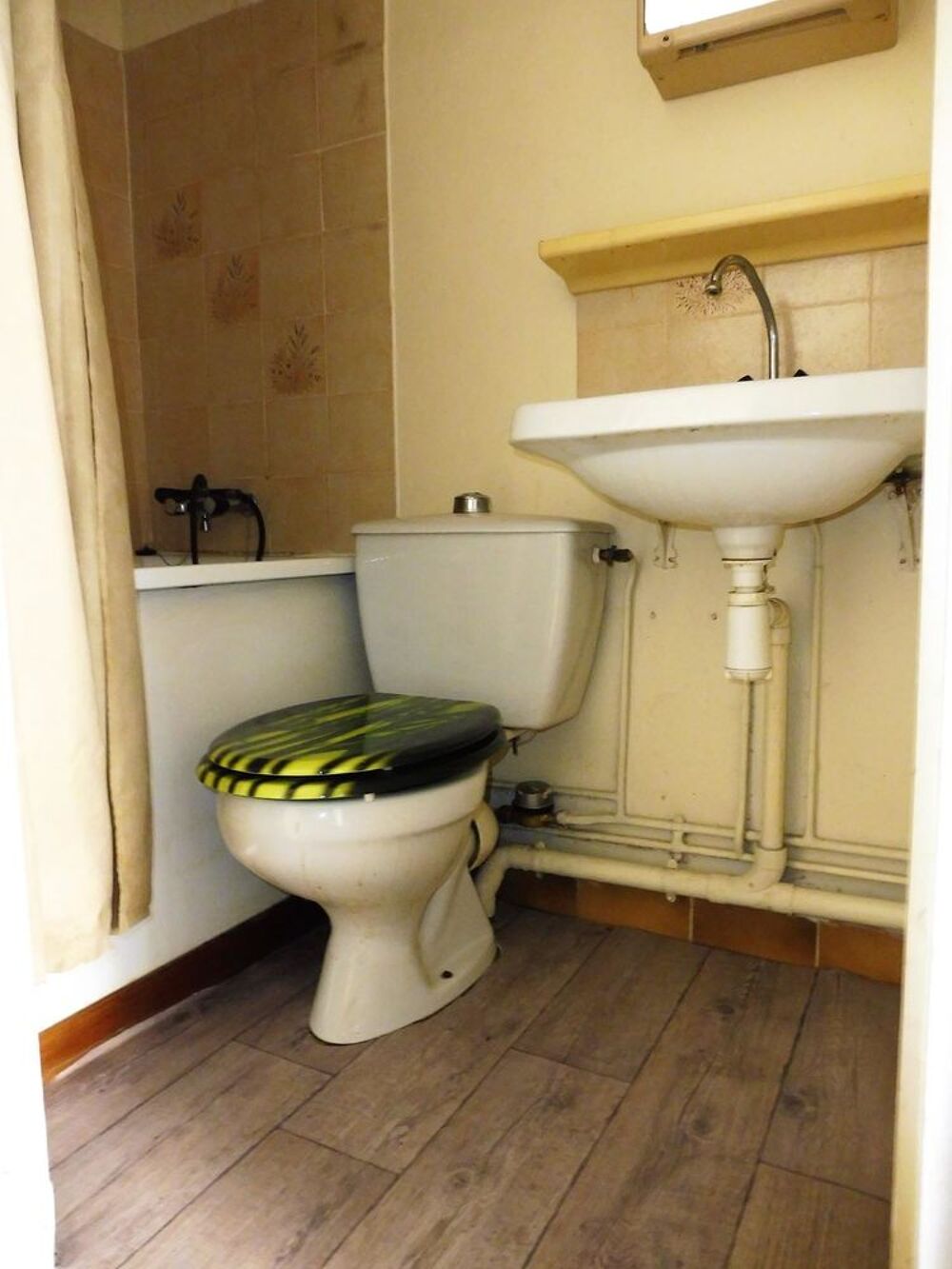 Location Appartement CENTRE CHAUMONT (52000) proche basilique STUDIO 22 m² + MEZZ Chaumont