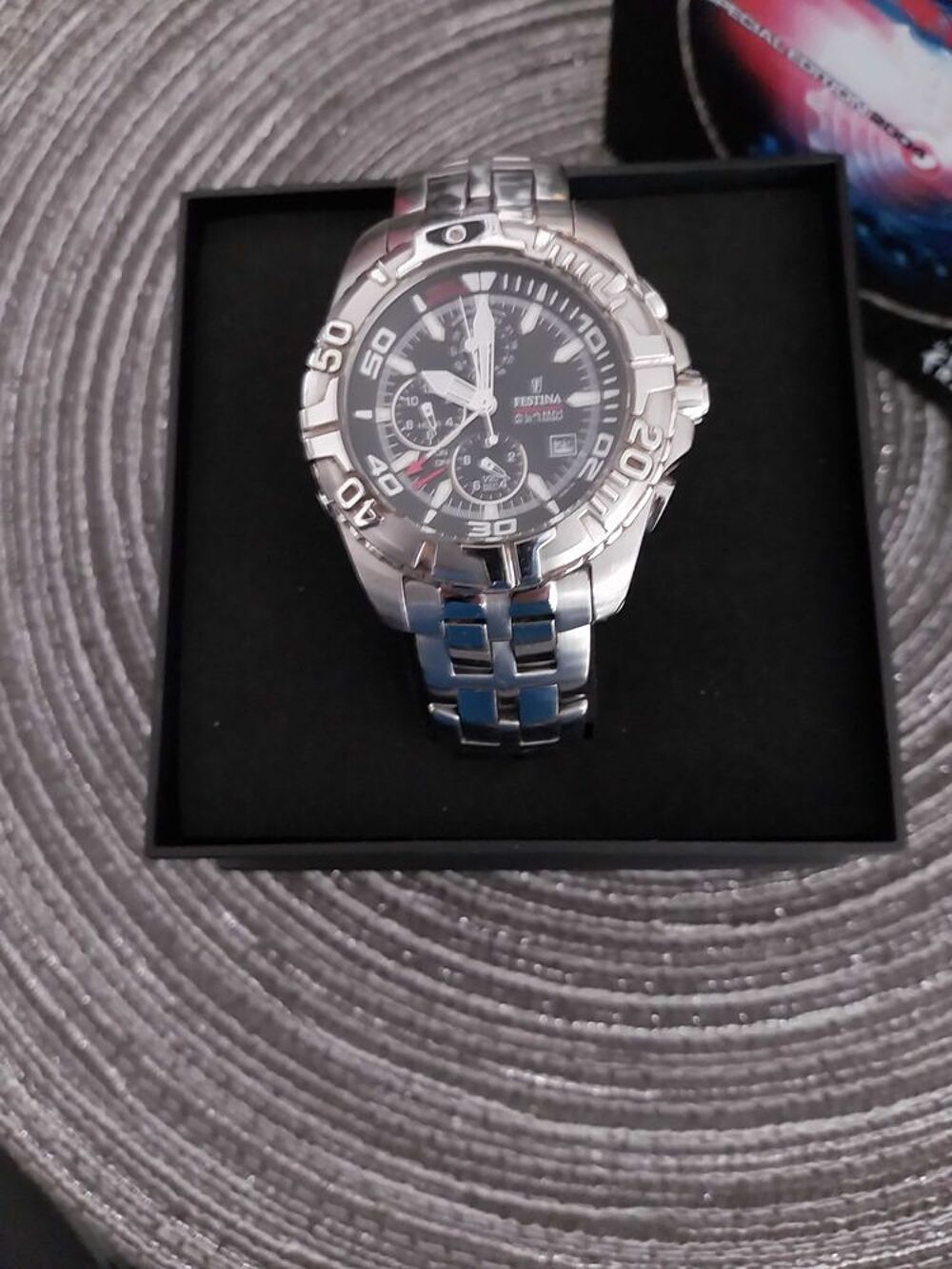 Belle montre Festina 2004 Accessoires
