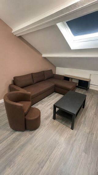  Appartement à louer 1 pièce 37 m²