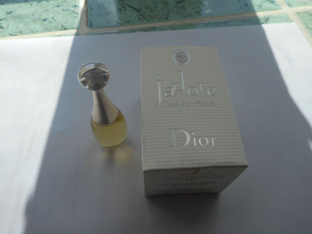 miniature de parfum J'adore 