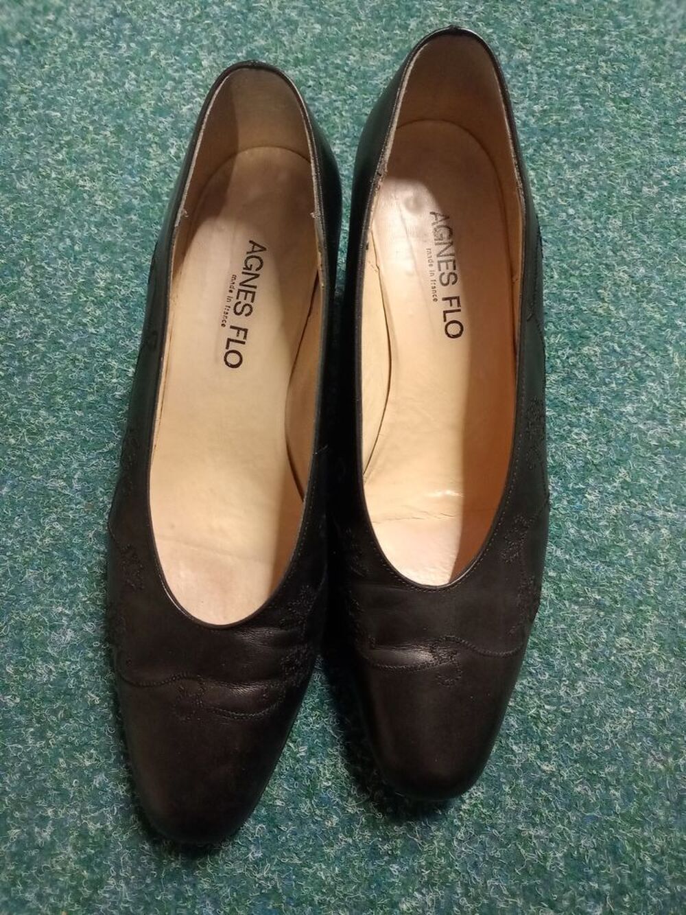 Paire d'escarpins cuir noir pointure 40 int&eacute;rieur Chaussures