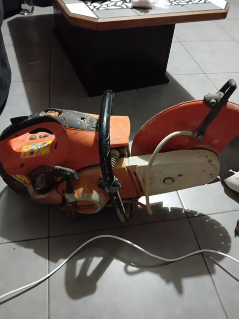 Trononneuse sthil 500 Saint-Vincent-de-Tyrosse (40)