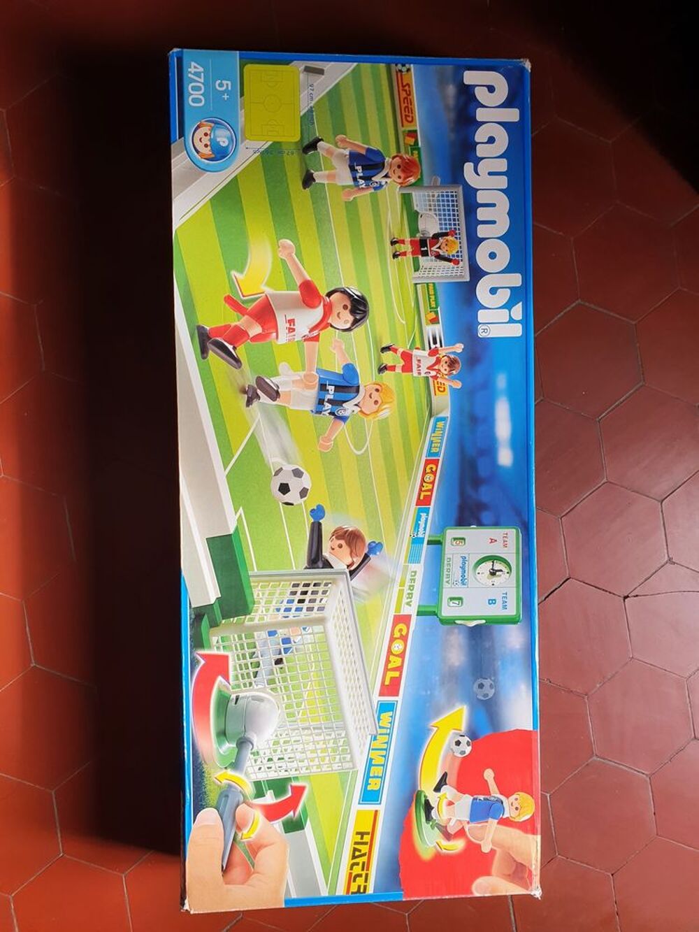 Jeu foot Playmobil 4700 + 2 joueurs (Br&eacute;silien et Fran&ccedil;ais) Jeux / jouets