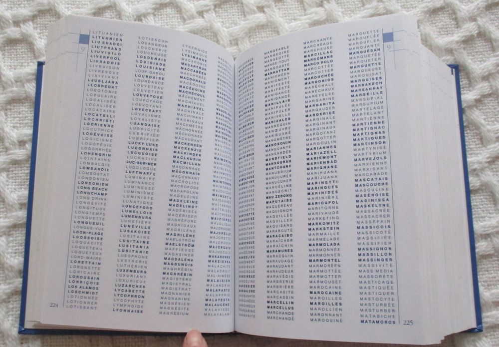 Dictionnaire des mots crois&eacute;s Larousse Livres et BD