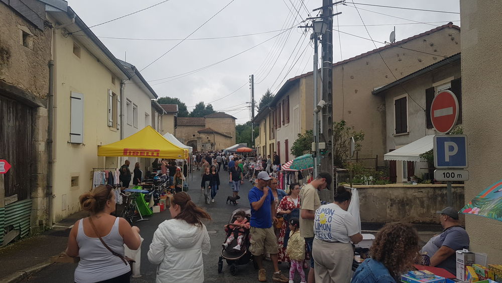 Vide-greniers Vide grenier, marché aux puces, braderie