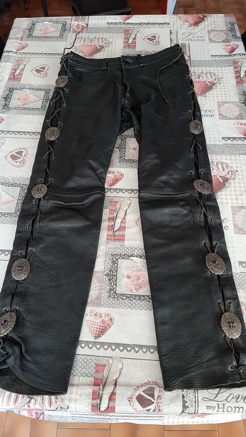 pantalon byker cuir , conchas et lacets cuir  70 Caunes-Minervois (11)