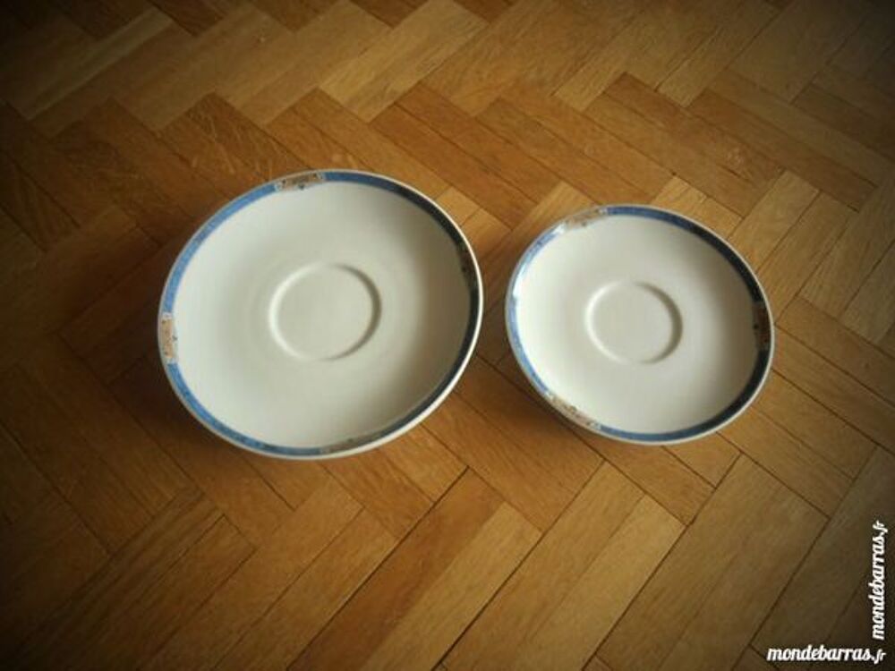 4 soucoupes d&eacute;cor&eacute;es (33) Cuisine