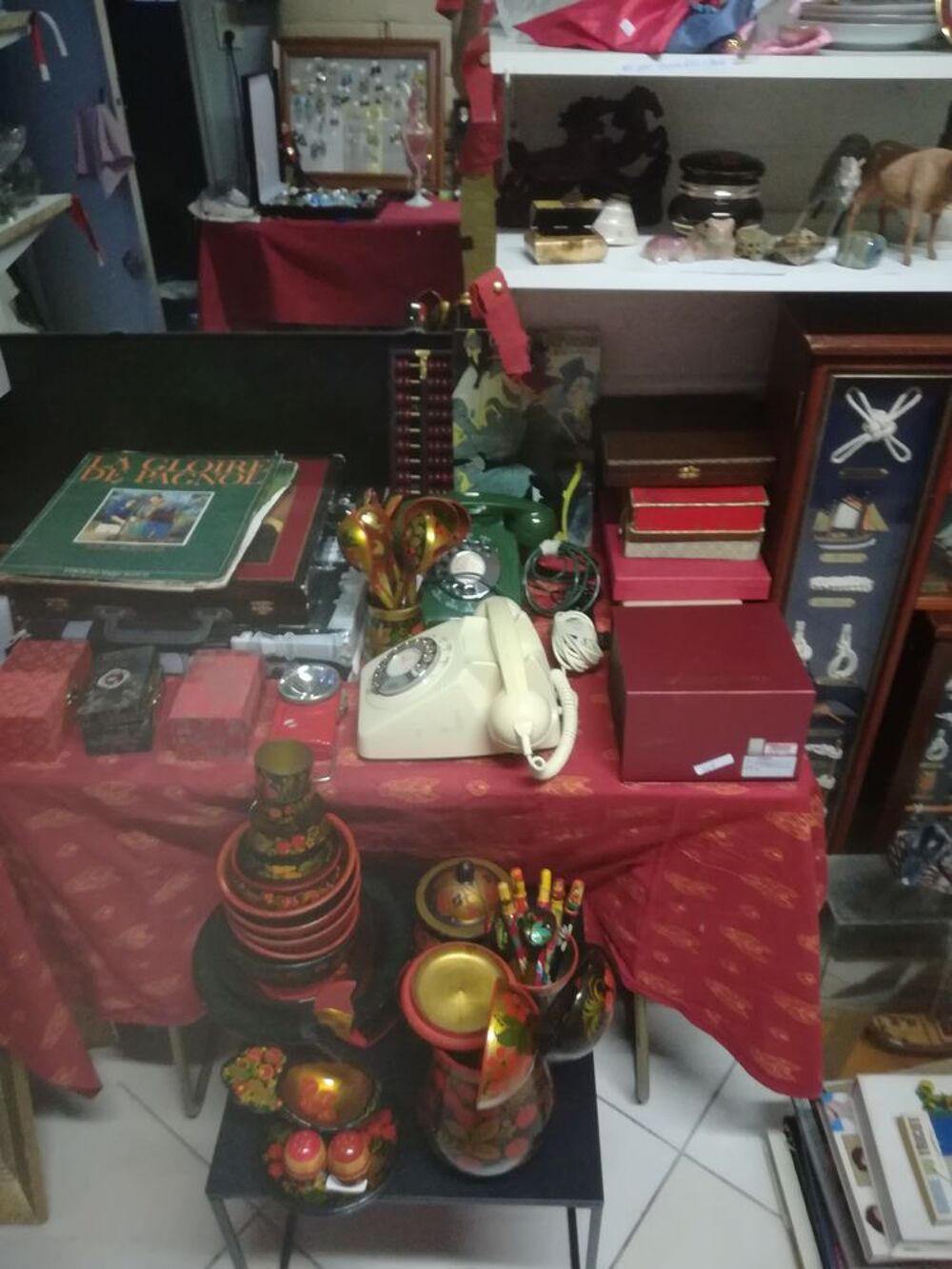  un grand stock de Brocante 