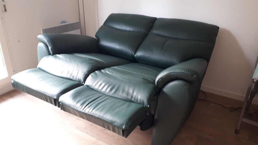 CANAPE 2 PLACES AVEC RELAXATION ELECTRIQUE Meubles