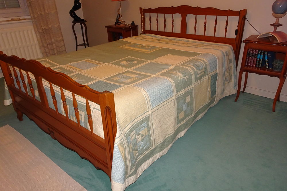 chambre a coucher compl&egrave;te Meubles