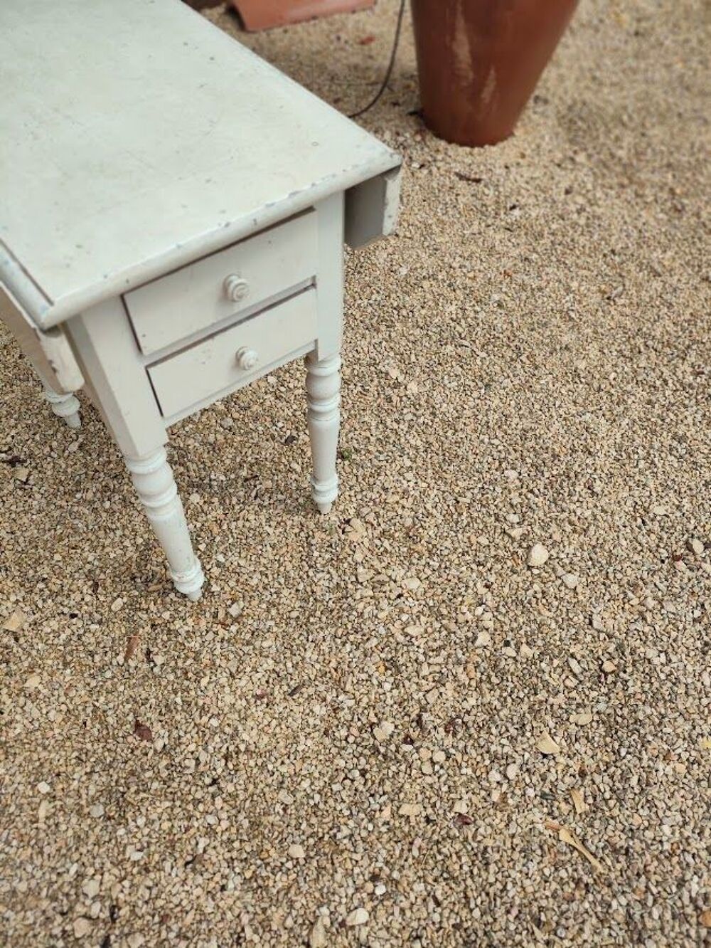 TABLE DE NOURRICE Meubles