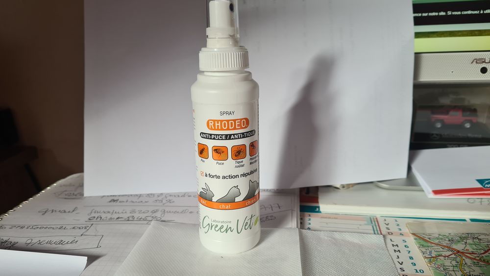    Spray Anti-Puces  Anti-Tiques (extraits naturels)
