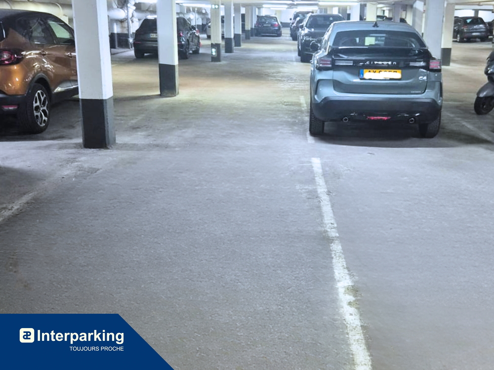 Location Parking/Garage Parking Cambronne - Rue du Commerce Paris 15 Paris 15