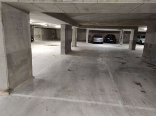  Parking / Garage à louer 9 m²