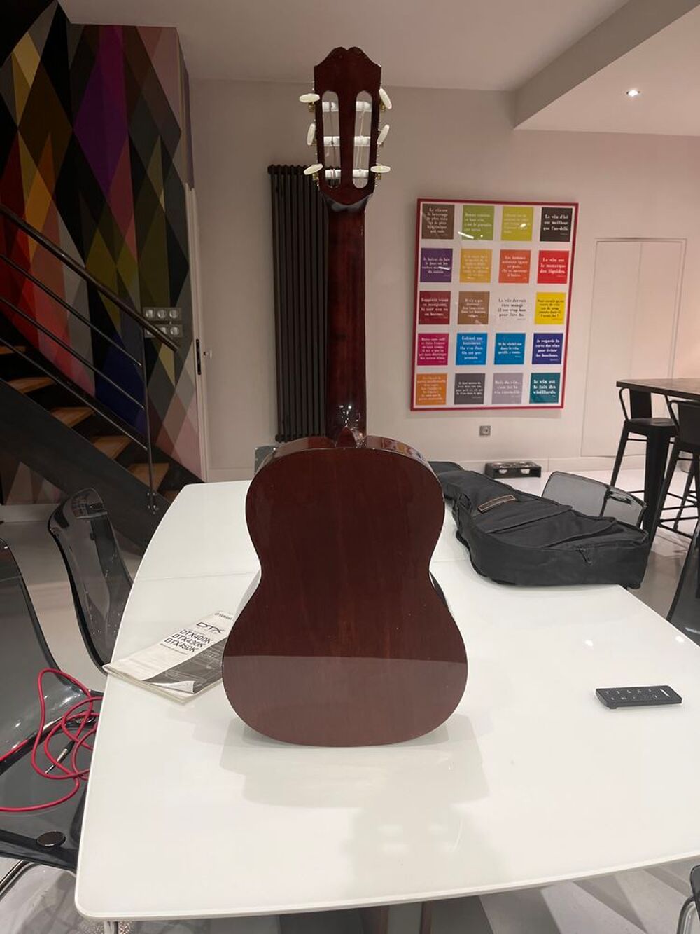 Guitare acoustic pour enfant gauche 
Instruments de musique