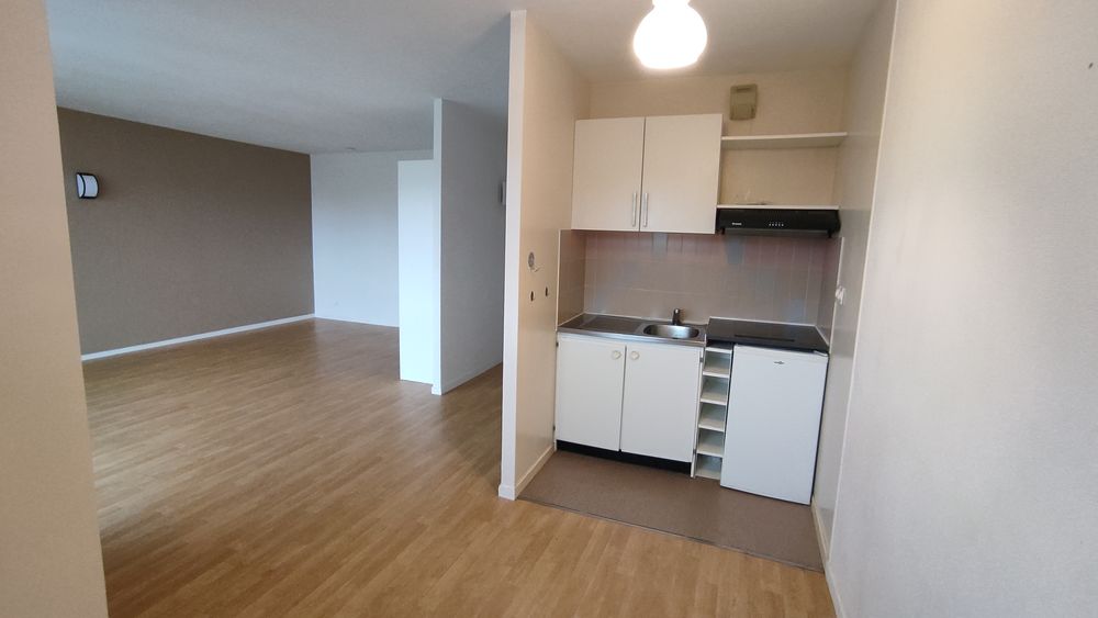 Location Appartement STUDIO/F1 Lumineux de 36.35 m² avec parking – DREUX proche gare Dreux