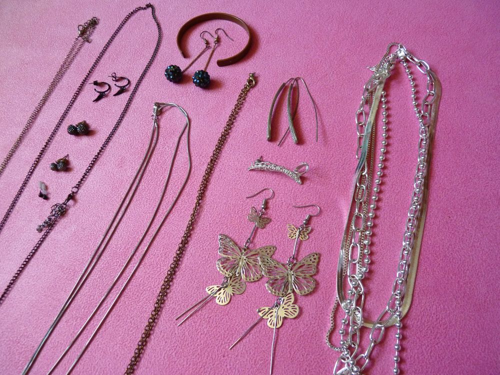 Lot bijoux femme claire's cache cache collier boucle d'oreil Bijoux et montres