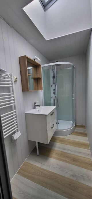  Maison à vendre 15 + pièces 225 m²