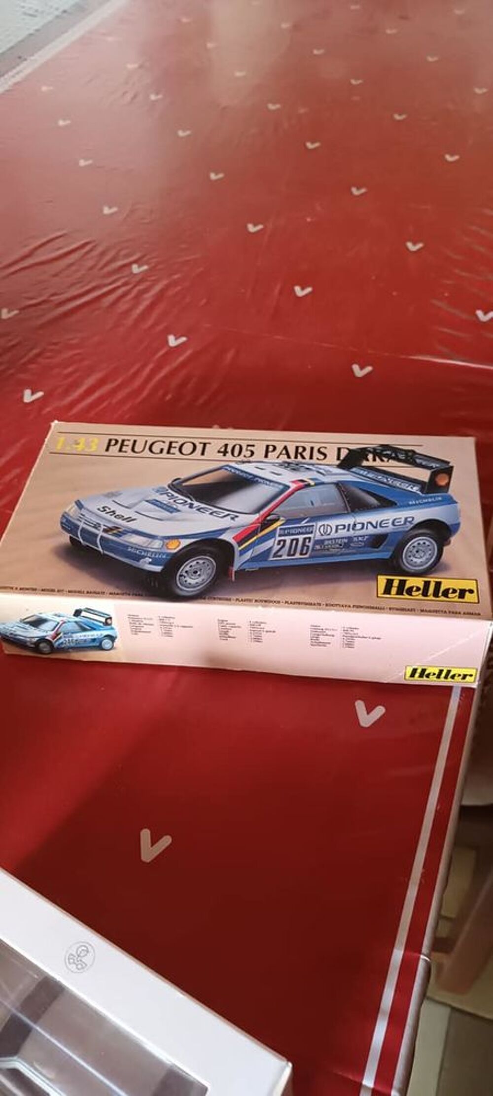 maquette voiture neuf Jeux / jouets
