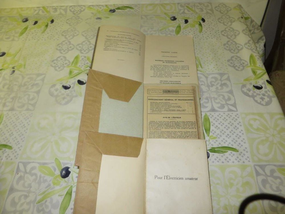 un ensemble de livre ancien d'&eacute;cole ing&eacute;nieur m&eacute;canique &eacute;lec 