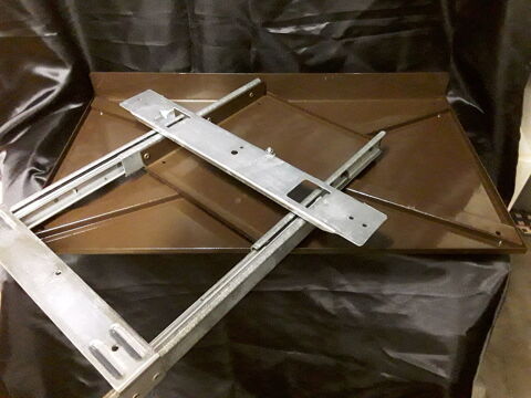 PLATEAU AMOVIBLE POUR CRAN TV OU ORDINATEUR 15 Ermont (95)