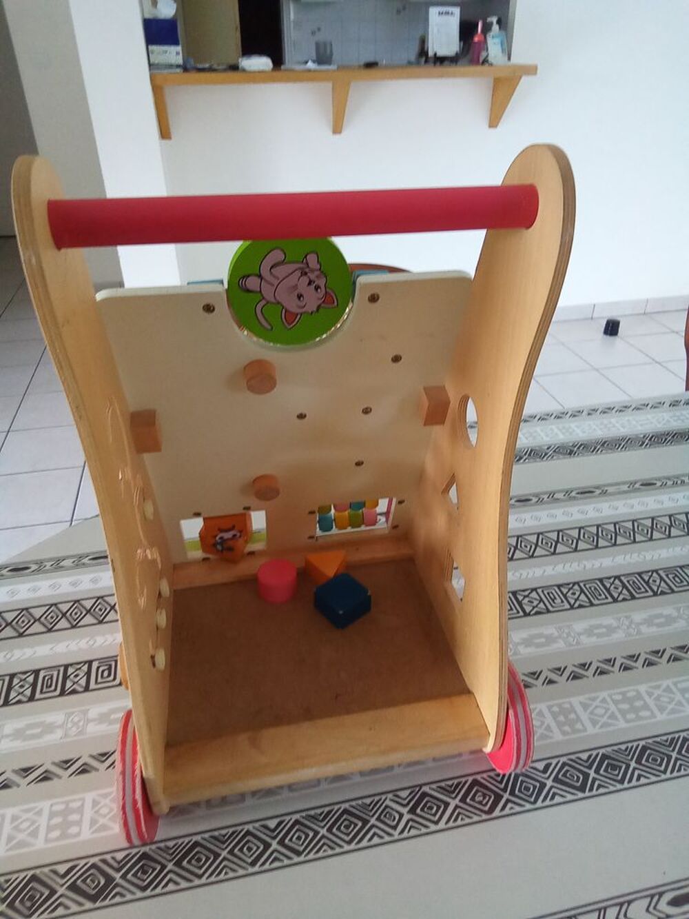 Porteur b&eacute;b&eacute; en bois Jeux / jouets