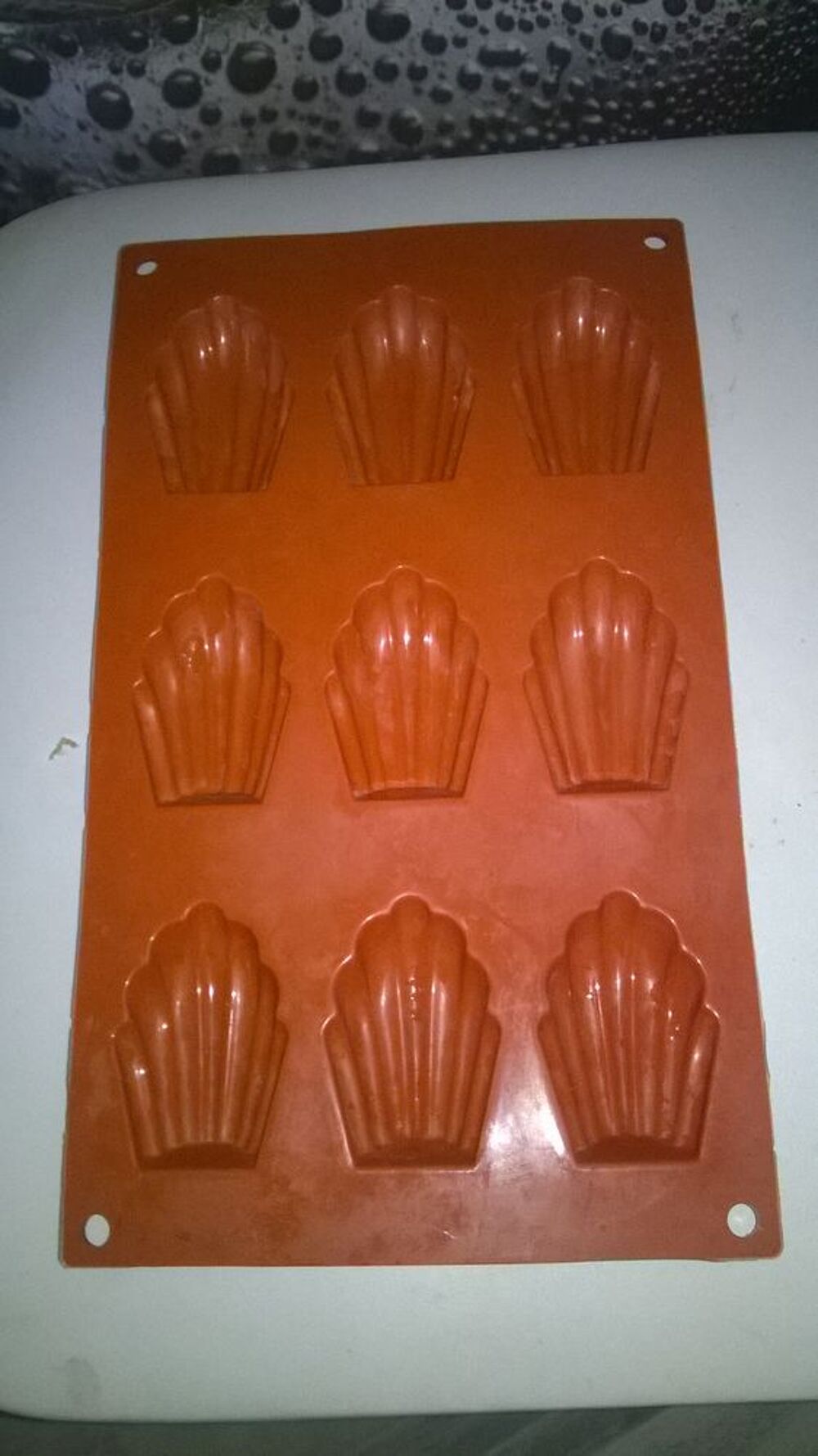 Moule &agrave; madeleines
Love Chef
Moule en silicone pour 9 made Cuisine