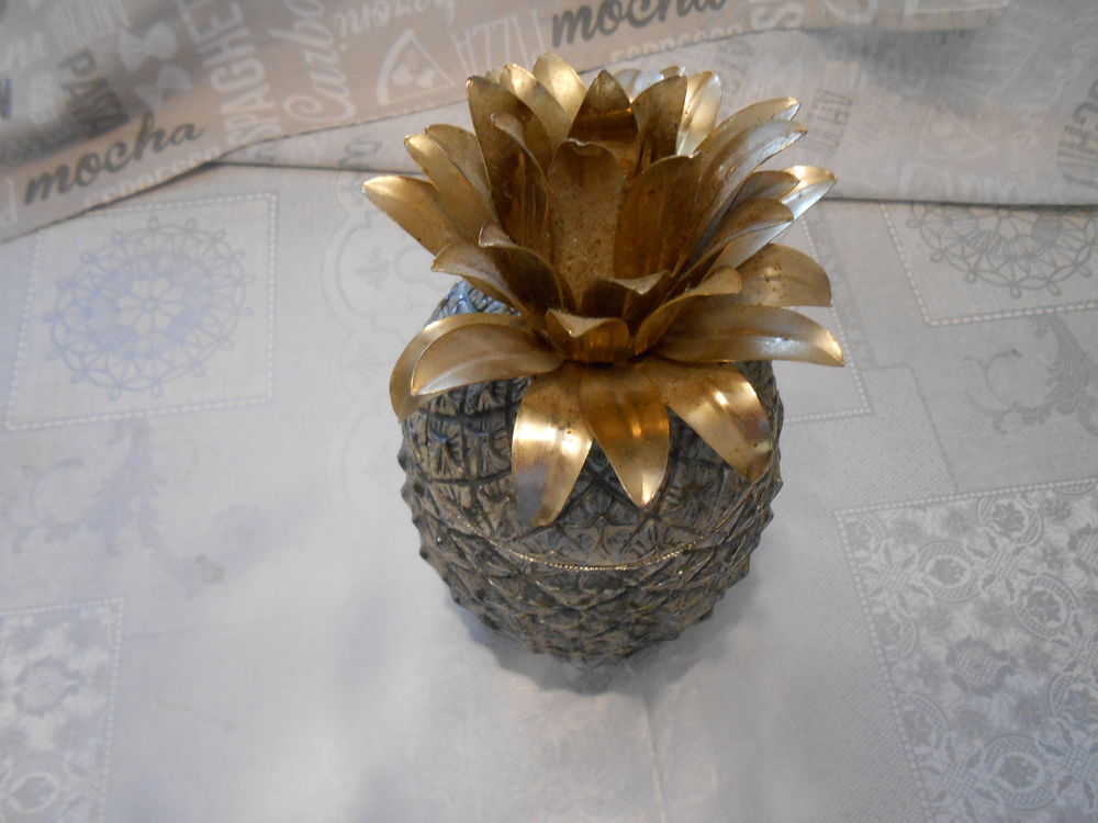 pot a glacons a nananas vintage Décoration