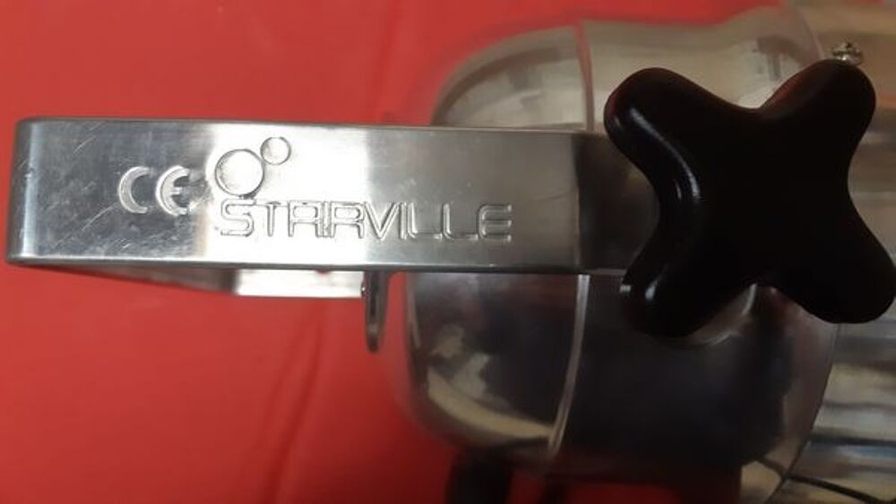 1 Projecteur Strairville PAR 56 Audio et hifi