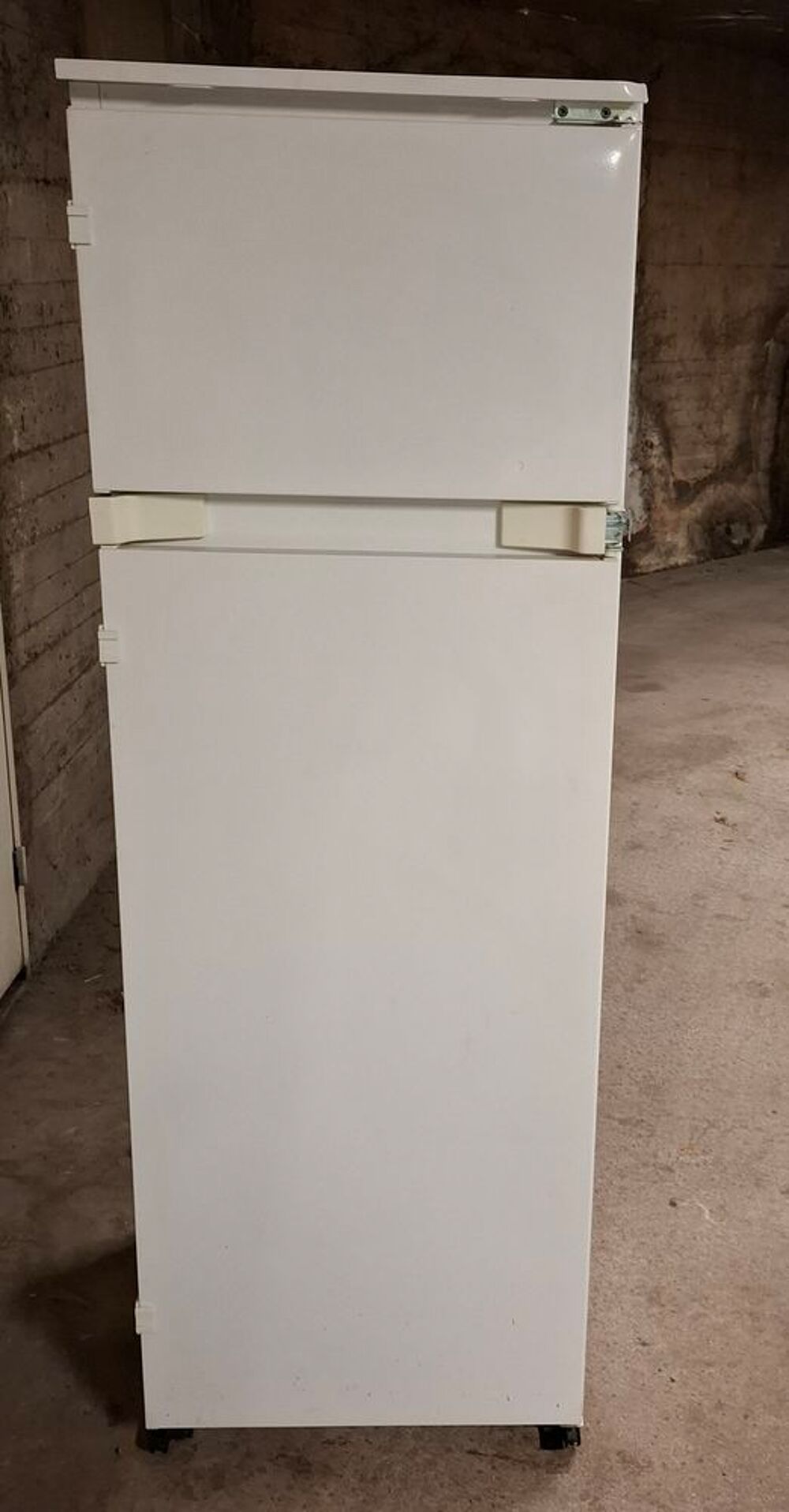  Frigo Cong&eacute;lateur Encastrable Whirlpool Electroménager