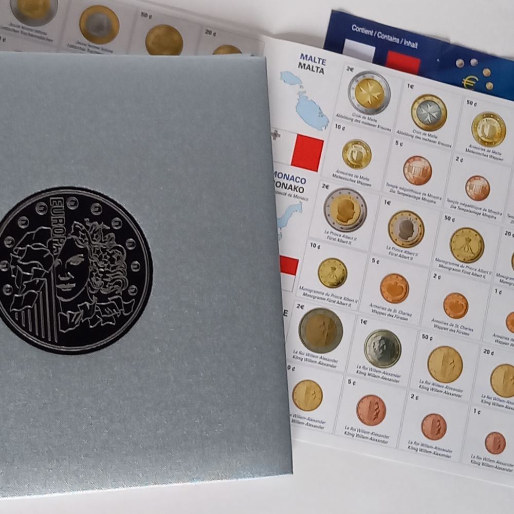 Classeur Numismatique + 5 Feuilles Plastique 43 Cases + 5 In Bricolage