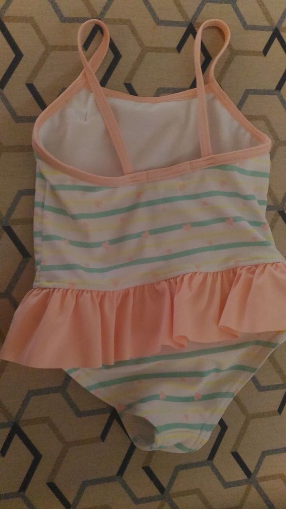 Maillot de bain rose 1 pi&egrave;ce de marque &quot; mes petits cailloux Vtements enfants