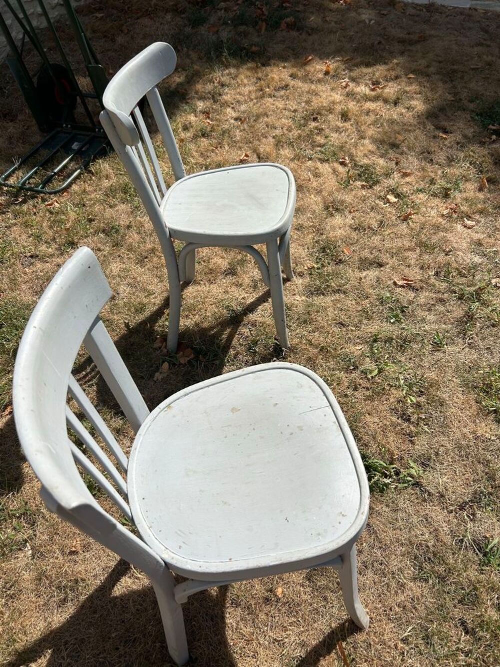 3 chaises bistrot vintage grise Meubles