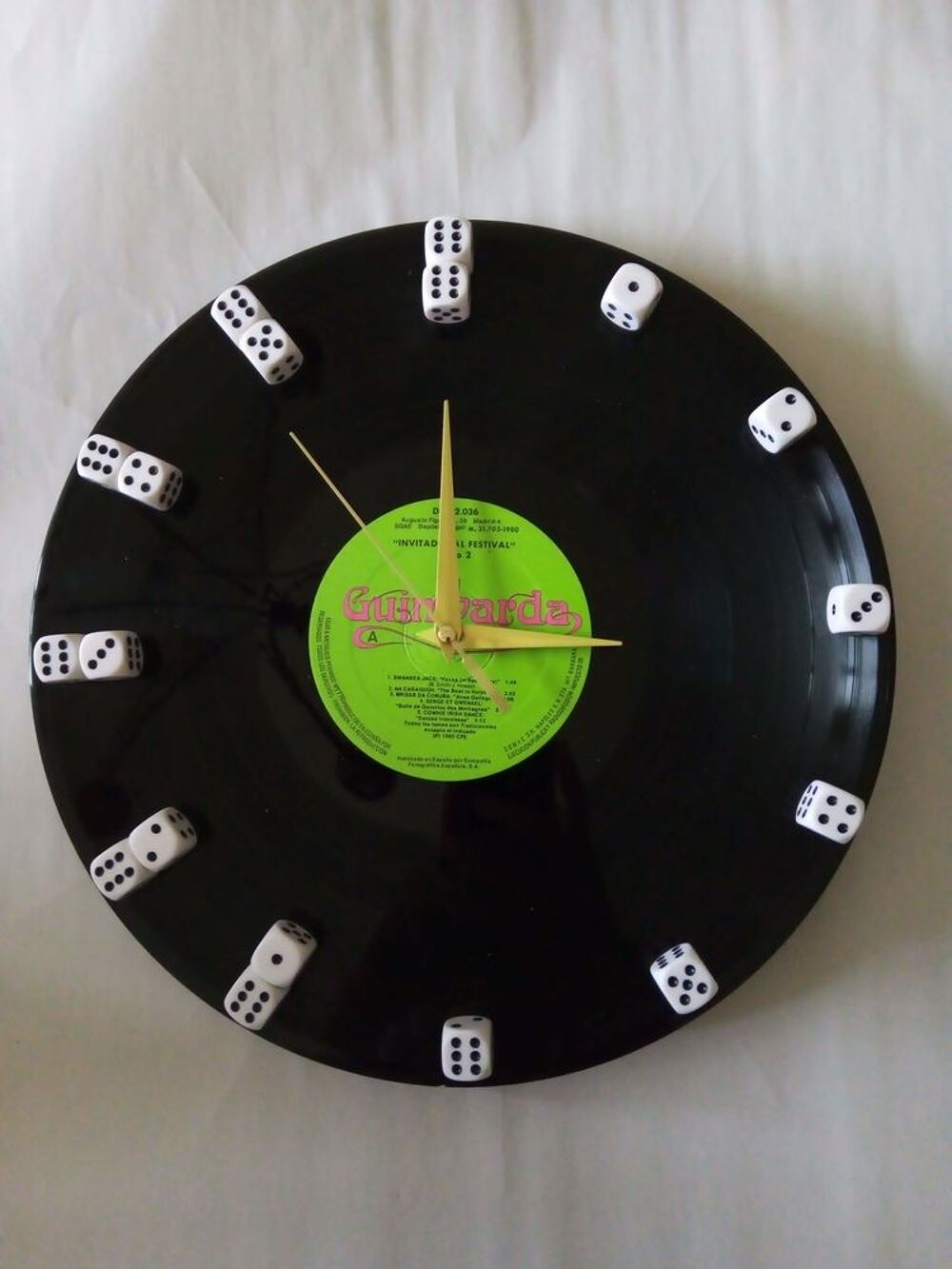 Horloge vinyl recycl&eacute;e Dcoration