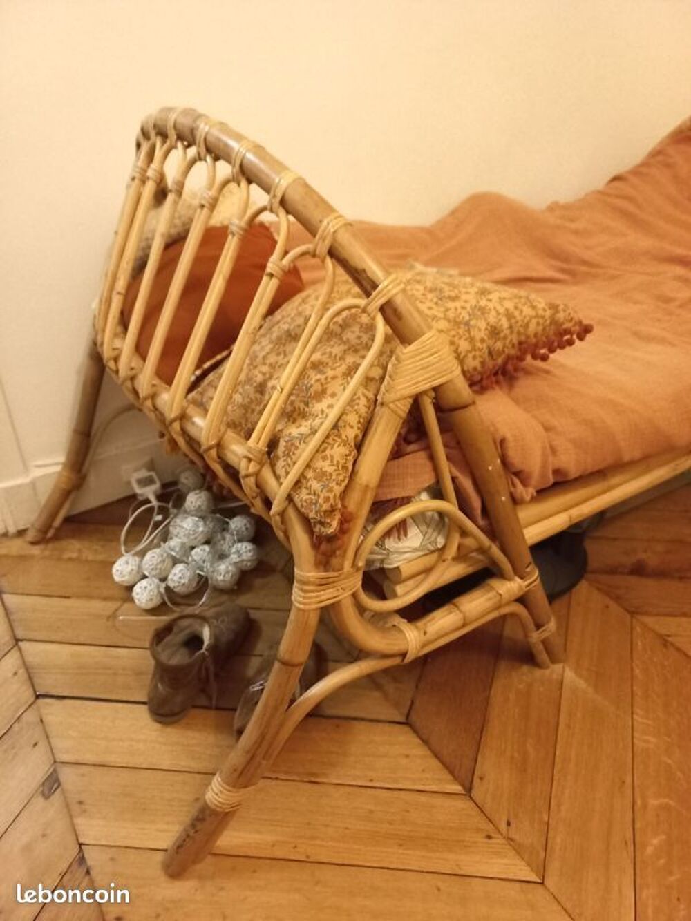 lit enfant boh&egrave;me en rotin + matelas en SUPER bon &eacute;tat Meubles