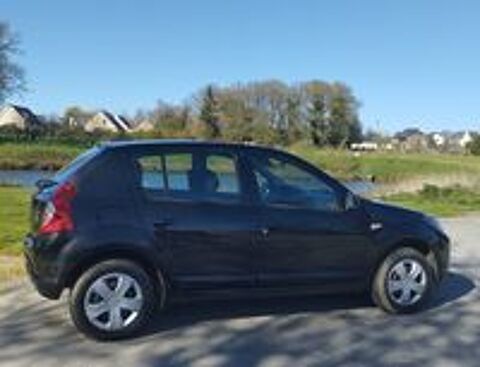 Sandero 1.2 16V 75 eco2 Blackline 2011 occasion 35137 B&eacute;d&eacute;e