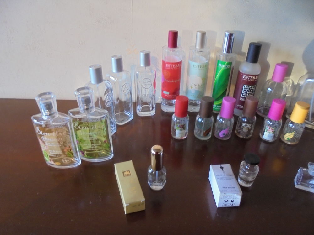 Bouteilles de parfum mixtes (63) 