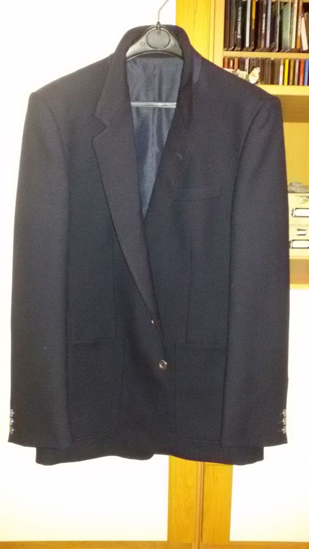 Veste homme bleu marine. Vêtements