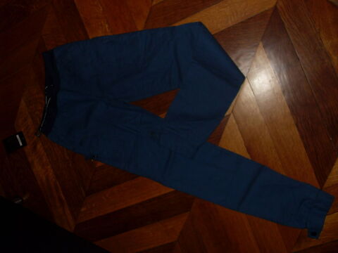 Pantalon bleu petrole XXS / taille enfant 5 Vertaizon (63)