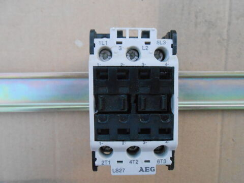 CONTACTEUR TRIPOLAIRE AEG LS 27 (129) 15 Vendôme (41)
