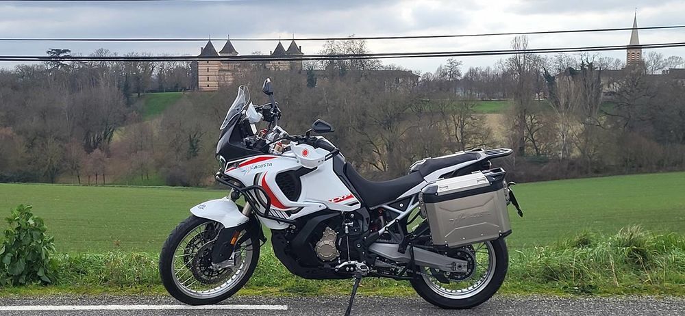 MV AGUSTA 2026 occasion 32430 Cologne