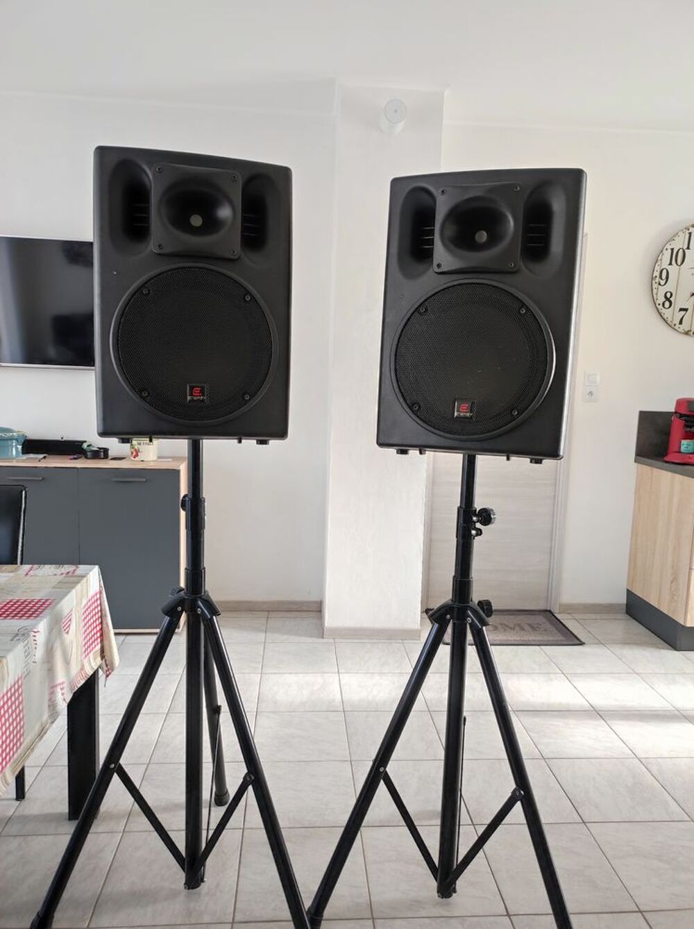 2 enceintes Energy 400W Audio et hifi