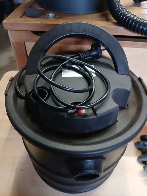 Aspirateurs � cendres 0 Trois-V�vres (58)