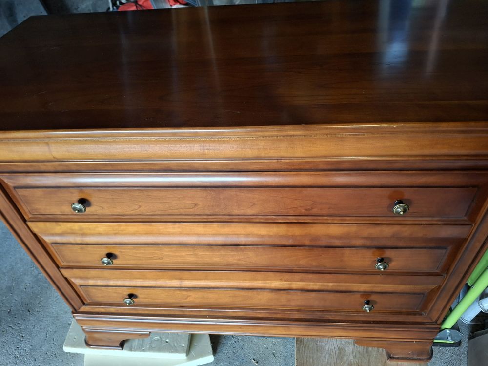 Commode en merisier massif Meubles