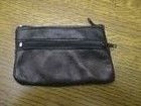 Petit porte monnaie avec fermeture éclair en cuir 11 cm x 7 5 Mérignies (59)