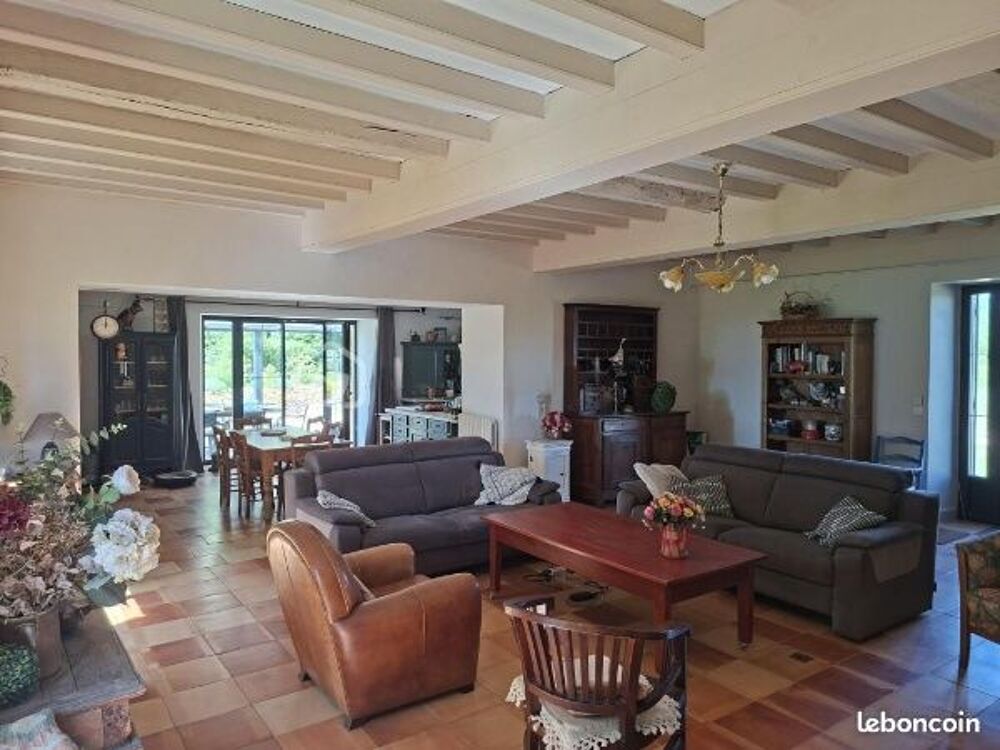 Vente Propriété/Château Imposante longère sur 20 hectares de prairies et bois. Saint-avit-sénieur