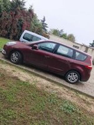 Grand Sc&eacute;nic III GRAND SCENIC DCI 130 FAP CARMINAT TOM TOM PRO EURO 5 2014 occasion 69200 V&eacute;nissieux