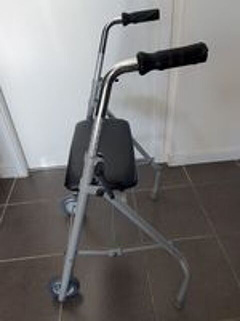   DEAMBULATEUR 