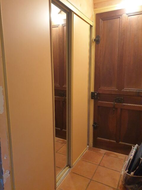 Portes de placard jaunes coulissantes  35 Mouxy (73)