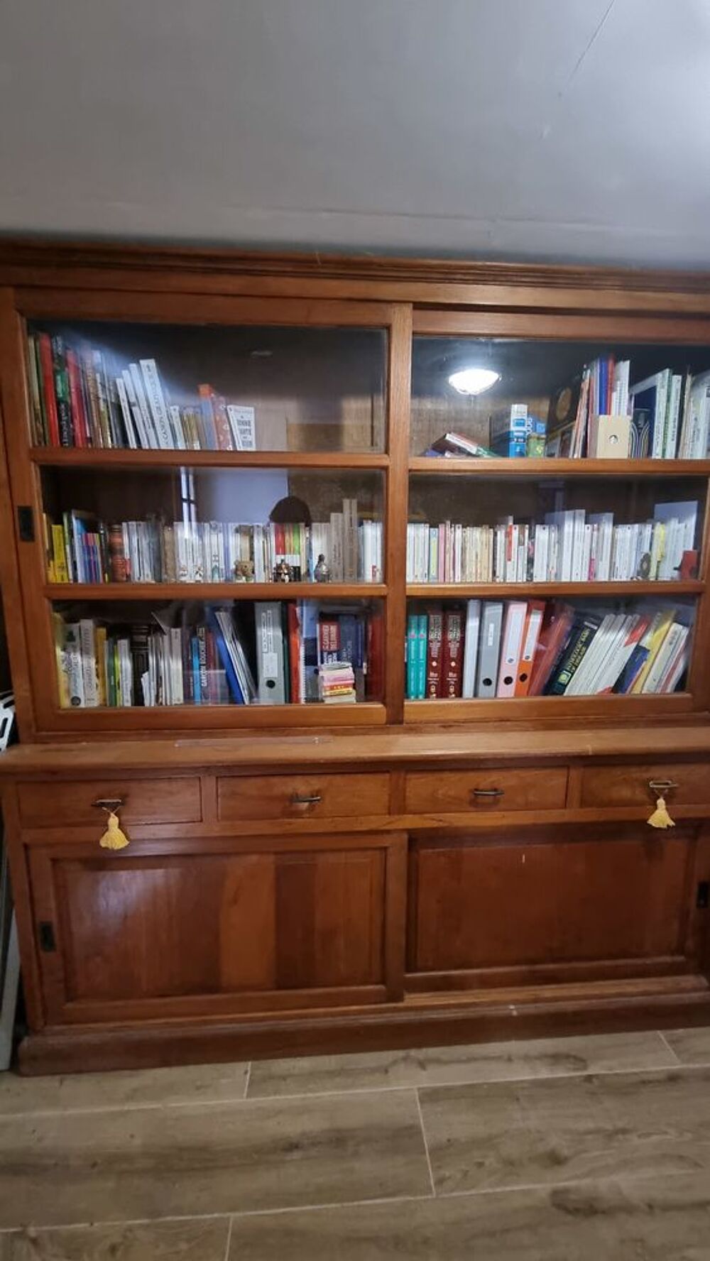 Belle biblioth&egrave;que en Teck tr&egrave;s bon etat Meubles
